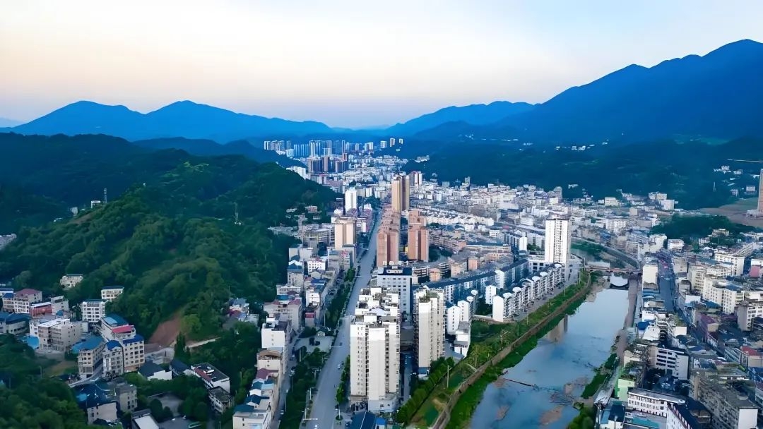 凈松一體式糧倉空調(diào)助力張家界桑植建設(shè)綠色糧倉